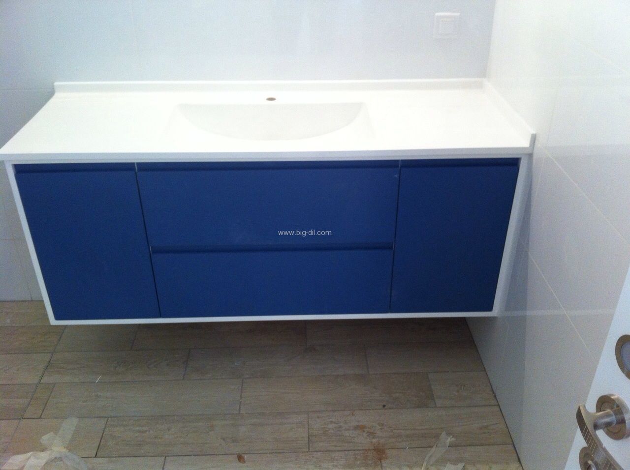 ארון אמבטיה אפוקסי +מסגור לפי הזמנה ארון אמבטיה אפוקסי +מסגור לפי הזמנה