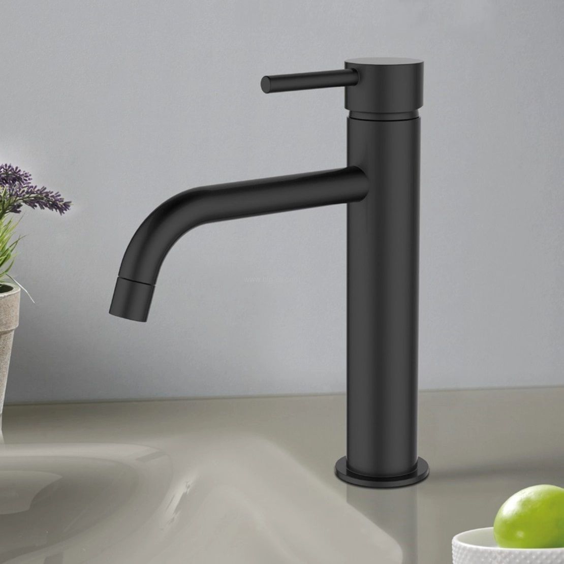 ברז פרח סטיק קצר 631 שחור ברז פרח סטיק קצר 631 שחור