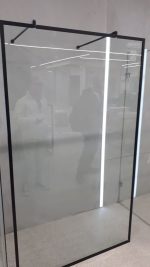 מקלחון דופן קבוע אופן ספייס מיטרני פירזול שחור